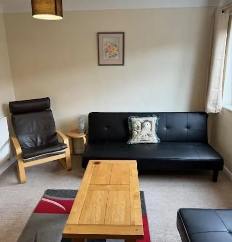 Quiet, Sleeps 12, 2 Bathrooms, Lots Of Parking, Kia 2