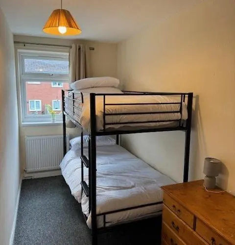 Quiet, Sleeps 12, 2 Bathrooms, Lots Of Parking, Kia 2