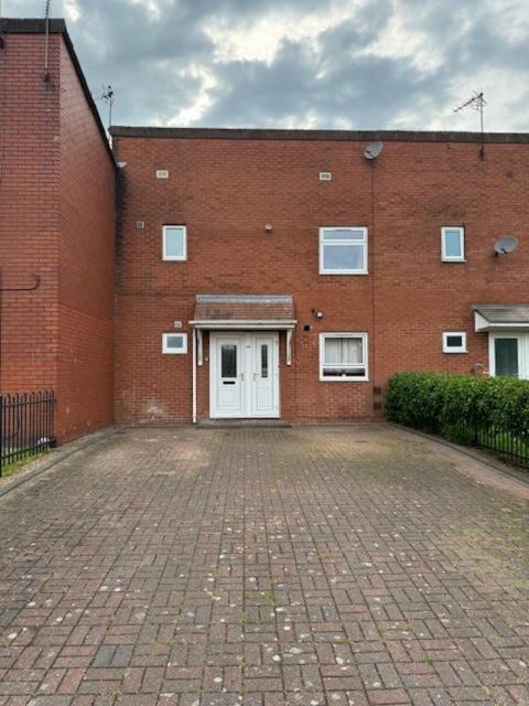 Appartement Quiet, Sleeps 12, 2 Bathrooms, Lots Of Parking, Kia 2